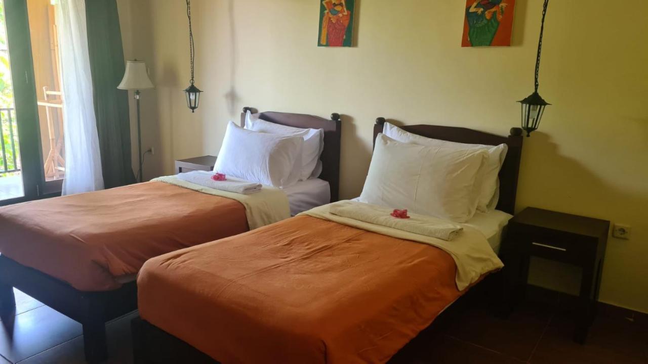 Dalia Budget Hotel Senggigi Luaran gambar