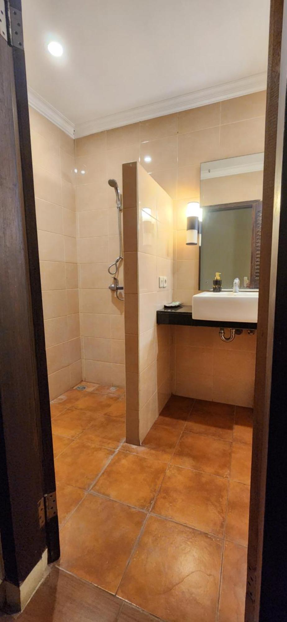 Dalia Budget Hotel Senggigi Luaran gambar